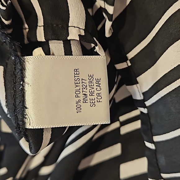 Apt. 9 Black and White Blouse - Picture 8 of 9